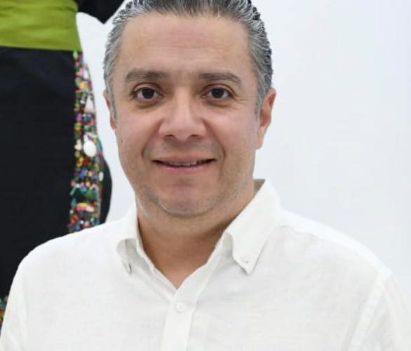 Luis Navarro García y su amor por Michoacán