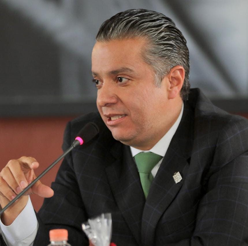 Conoce el recorrido de Luis Navarro García, Secretario de Finanzas y Administración de Michoacán - B3G